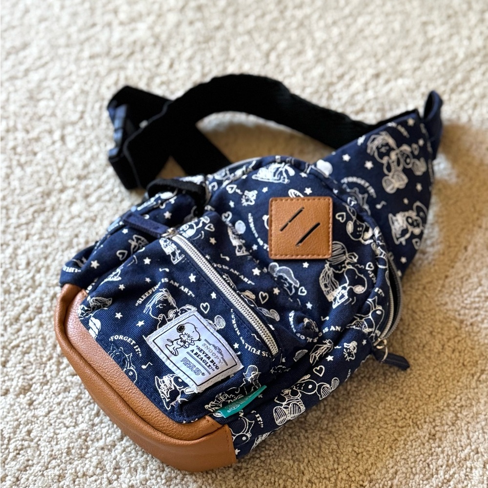 Snoopy Navy and Brown Messenger Bag - BRAND NEW - for both kids &adults usage